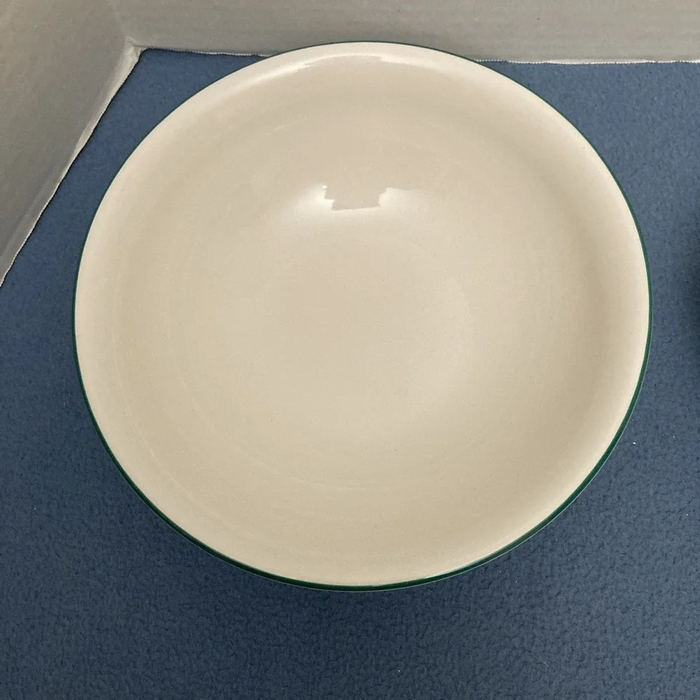 Pfaltzgraff Winterberry Set of 2 Bowls:‎ 8.5
